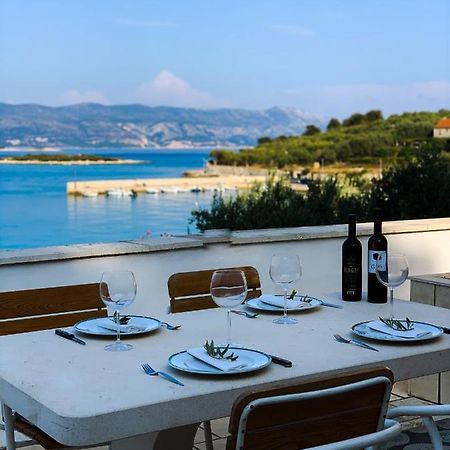 Holiday Home Adriatic Лумбарда Экстерьер фото