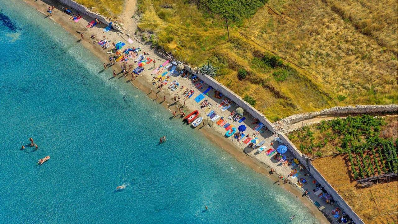 Holiday Home Adriatic Лумбарда Экстерьер фото